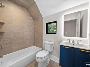 475 Morse Avenue, Ridgefield NJ 07657