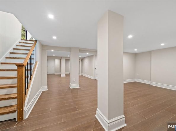 475 Morse Avenue, Ridgefield NJ 07657