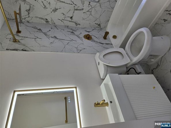 285 Palisade Avenue, Englewood NJ 07631