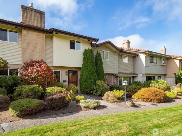1525 NW 195th Street 22, Shoreline WA 98177