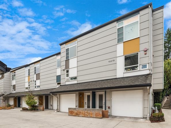 15219 NE 81st Way 106, Redmond WA 98052