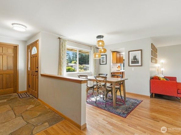 8622 NE 139th Street, Kirkland WA 98034
