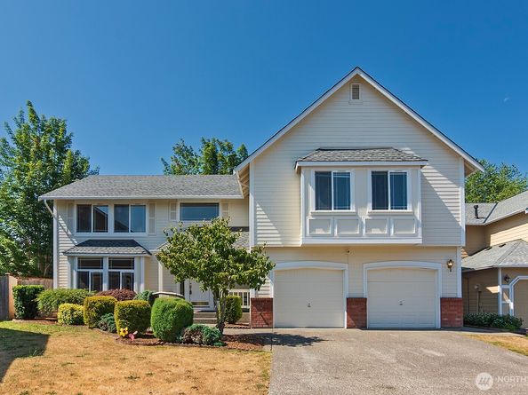 4313 NE 6th Court, Renton WA 98059