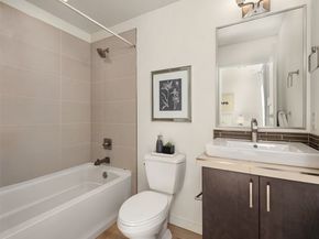 6546 B 32nd Avenue NE 2.2, Seattle WA 98115