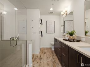 6546 B 32nd Avenue NE 2.2, Seattle WA 98115