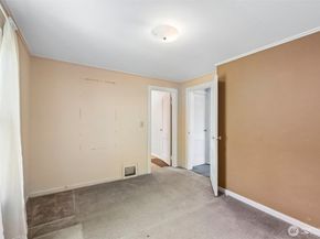 8812 Dibble Avenue NW, Seattle WA 98117
