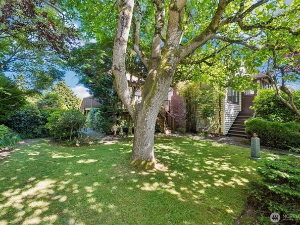 8812 Dibble Avenue NW, Seattle WA 98117