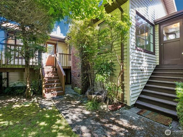 8812 Dibble Avenue NW, Seattle WA 98117