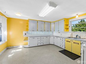 8812 Dibble Avenue NW, Seattle WA 98117