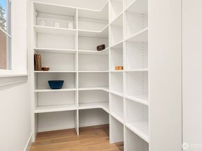 14888 HS#6 NE 2nd Court, Bellevue WA 98007