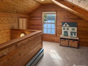 10157 SW 263 Street, Vashon WA 98070