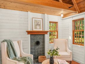 10157 SW 263 Street, Vashon WA 98070
