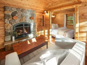 10157 SW 263 Street, Vashon WA 98070