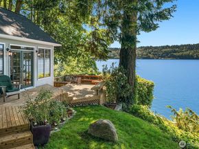 10157 SW 263 Street, Vashon WA 98070