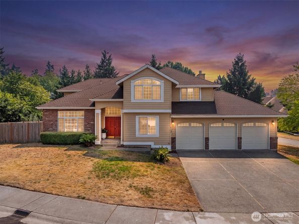 10325 SE 185th Place, Renton WA 98055