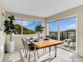 2040 13th Avenue W 13, Seattle WA 98119