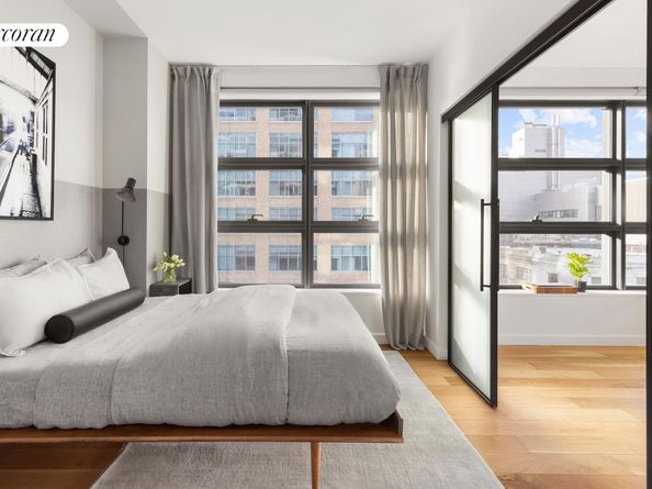547 West 47th Street 626, New York NY 10036