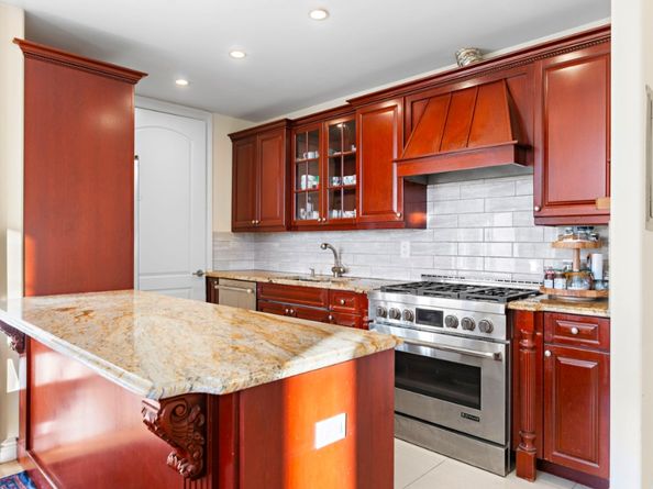 63-36 99th Street 8D, Queens NY 11374