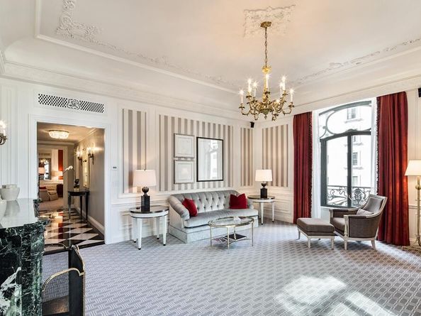 2 East 55th Street 83/531, New York NY 10022