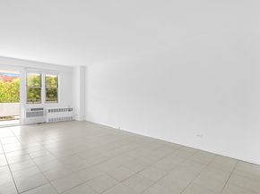 370 Ocean Parkway 2L, Brooklyn NY 11218
