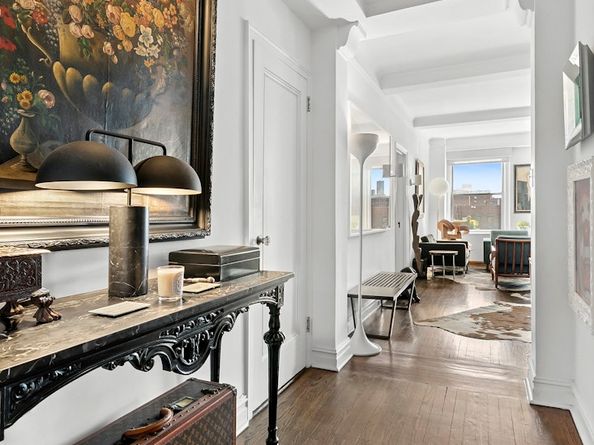 242 East 19th Street 7B, New York NY 10003