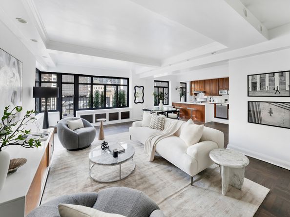 25 West 54th Street PHA, New York NY 10019