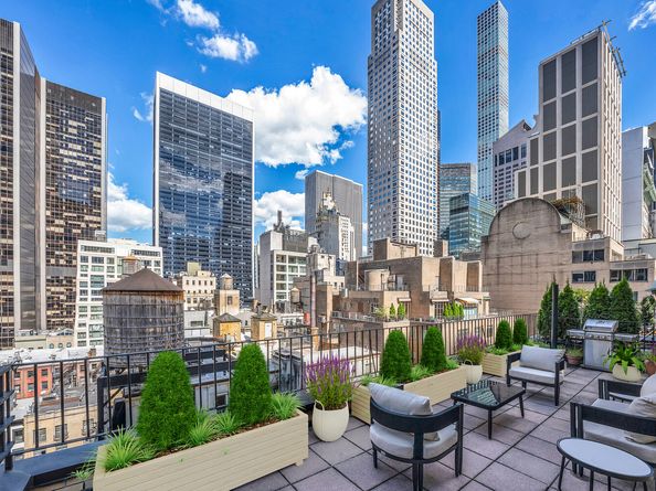25 West 54th Street PHA, New York NY 10019