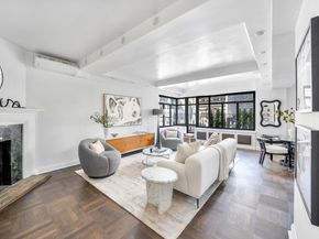 25 West 54th Street PHA, New York NY 10019