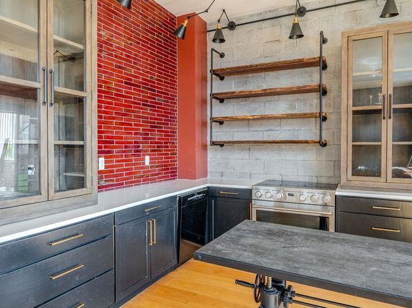 231 Norman Avenue 511, Brooklyn NY 11222