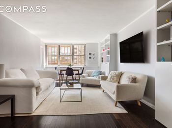 32 Gramercy Park S