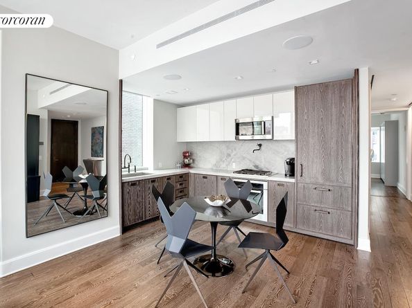 45 East 22nd Street 21B, New York NY 10010