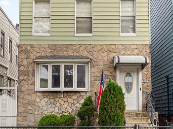 309 Greenwood Avenue