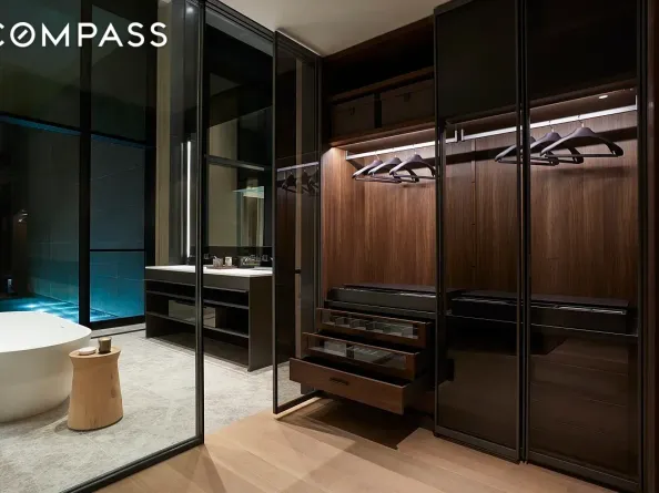 522 West 29th Street 5A, New York NY 10001