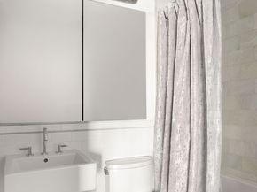 417 Grand Street D1801, New York NY 10002
