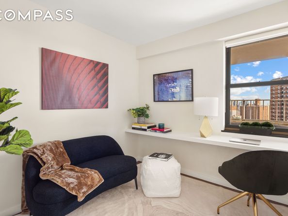 417 Grand Street D1801, New York NY 10002