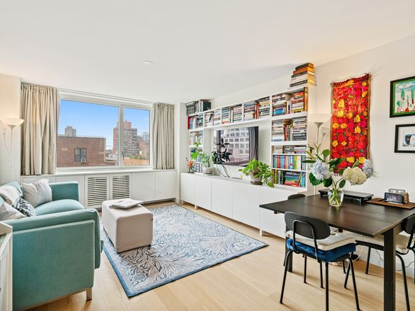 301 West 53rd Street 9E, New York NY 10019