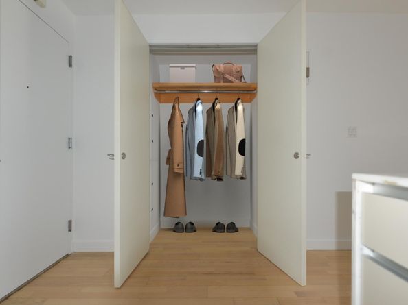 322 West 57th Street 29D, New York NY 10019