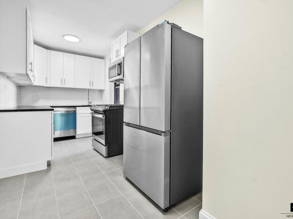10 East 43rd Street 4K, Brooklyn NY 11203
