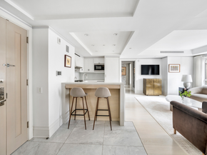 21 East 61st Street 6A, New York NY 10065