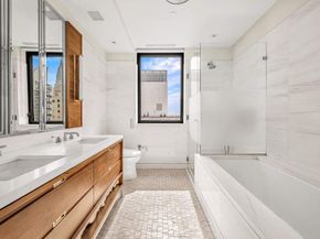 301 East 50th Street 22A, New York NY 10022