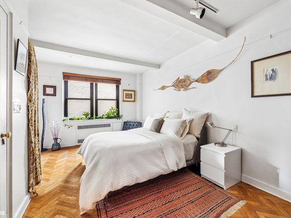 4 East 70th Street 7C, New York NY 10021