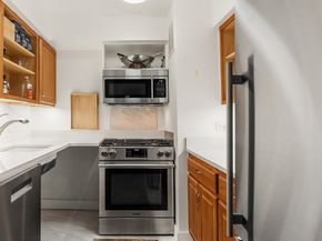 333 Pearl Street 27H, New York NY 10038