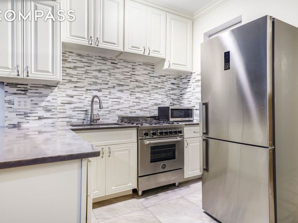 207 East 21st Street 5C, New York NY 10010