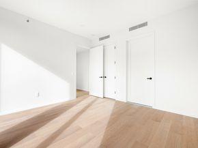 11-36 45th Road PH7B, Queens NY 11101