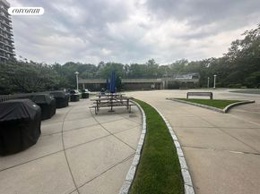 150-38 Union Turnpike 1N, Queens NY 11367