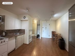 150-38 Union Turnpike 1N, Queens NY 11367