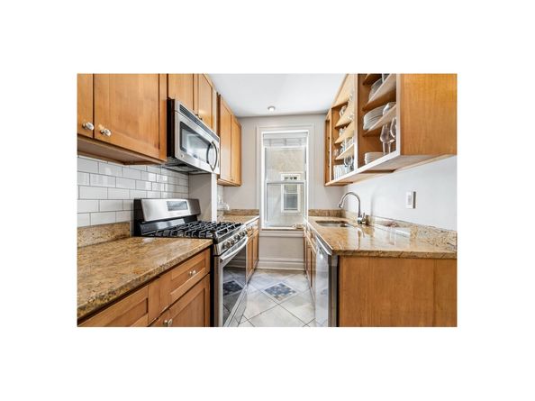 811 Walton Avenue D5, Bronx NY 10451