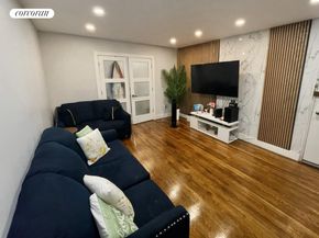 180 Van Cortlandt Park S 5J, Bronx NY 10463