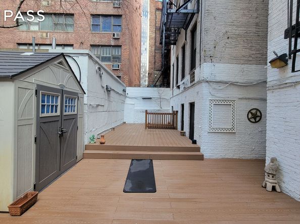 649 2nd Avenue 4B, New York NY 10016
