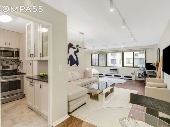 16 West 16th Street 6FN, New York NY 10011